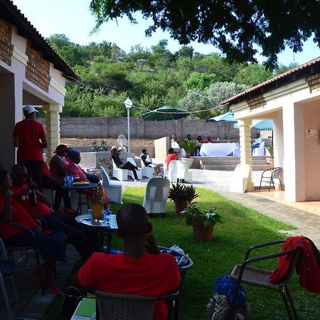 Kamogelo Guest House Pilanesberg Bagian luar foto