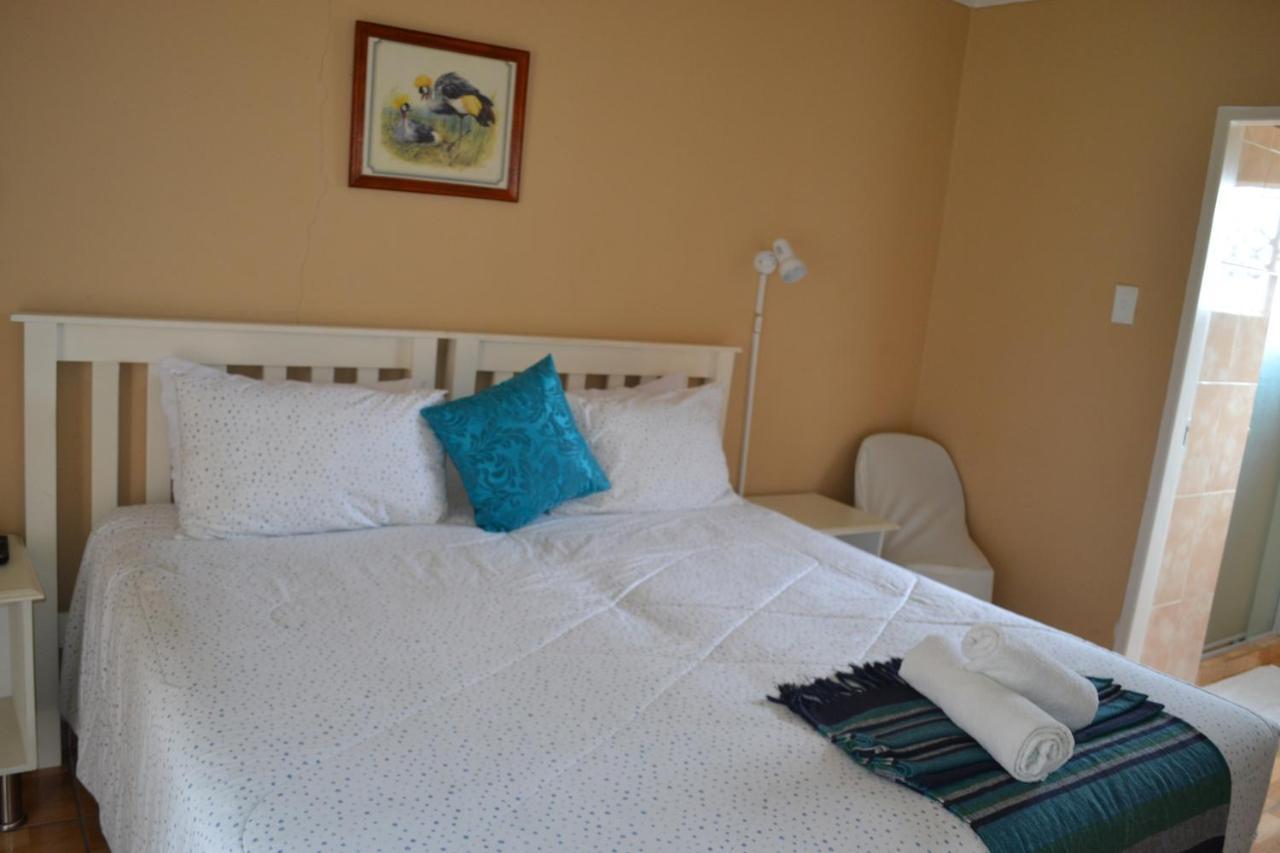 Kamogelo Guest House Pilanesberg Bagian luar foto