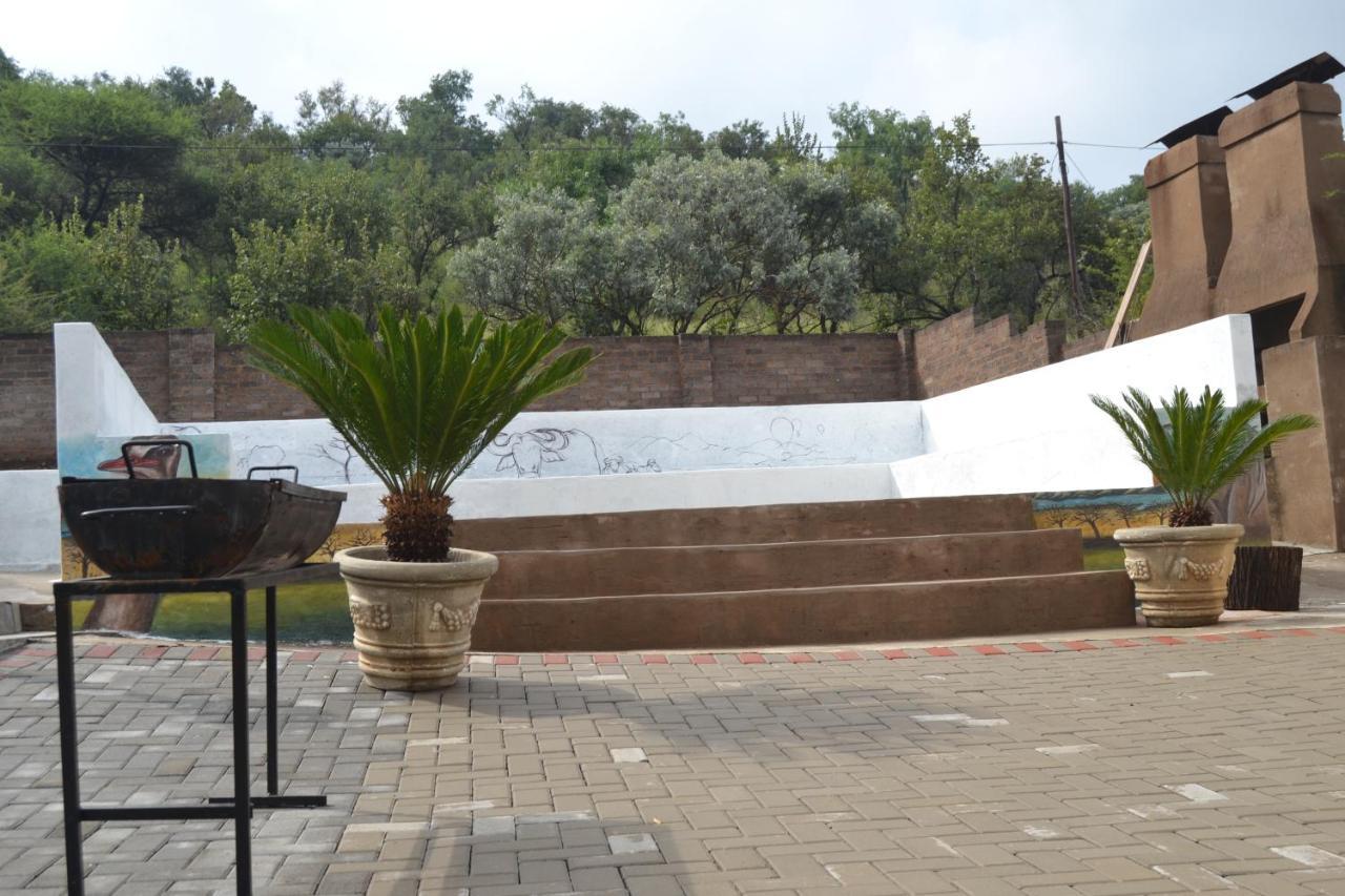 Kamogelo Guest House Pilanesberg Bagian luar foto