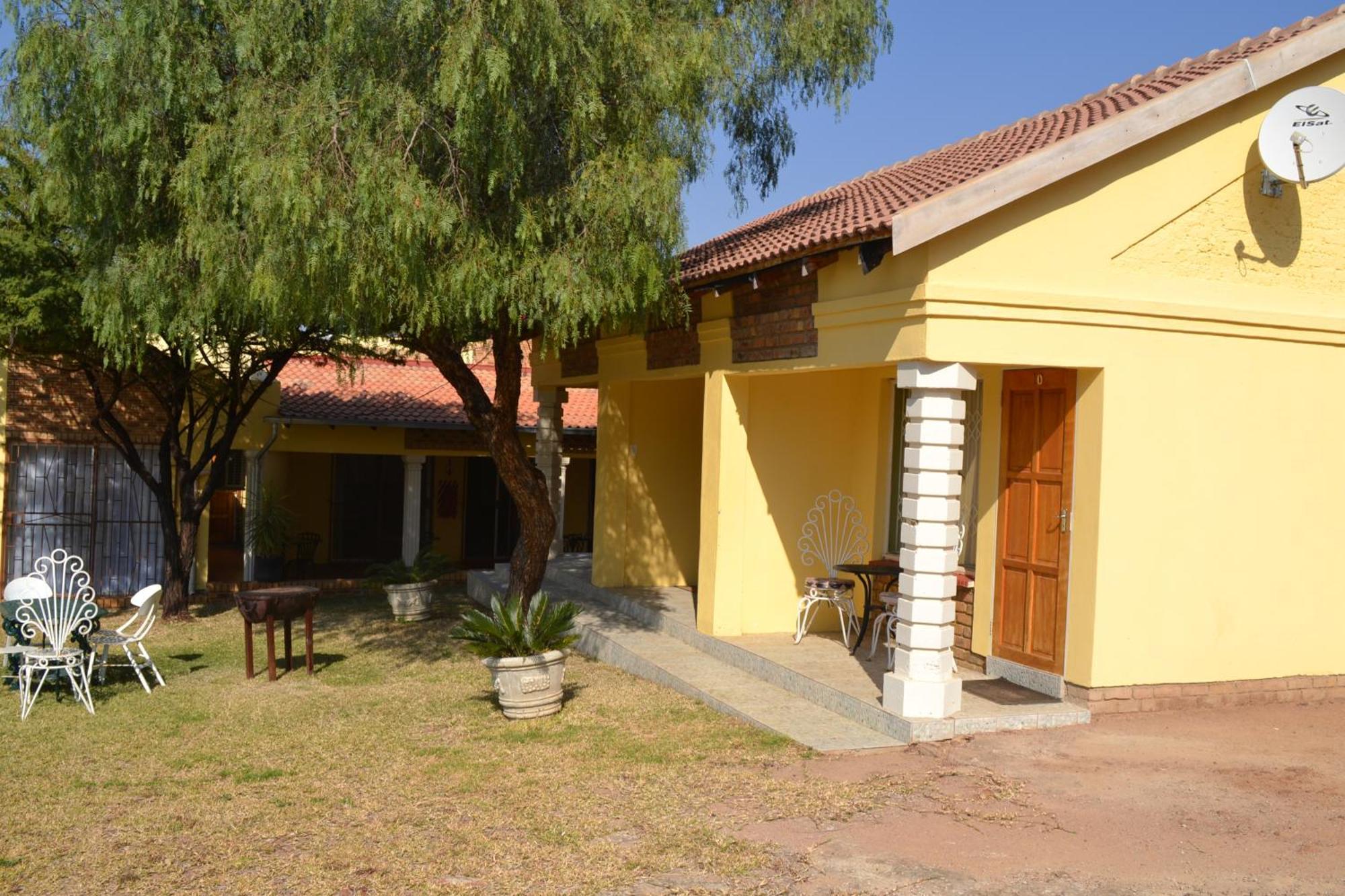 Kamogelo Guest House Pilanesberg Bagian luar foto