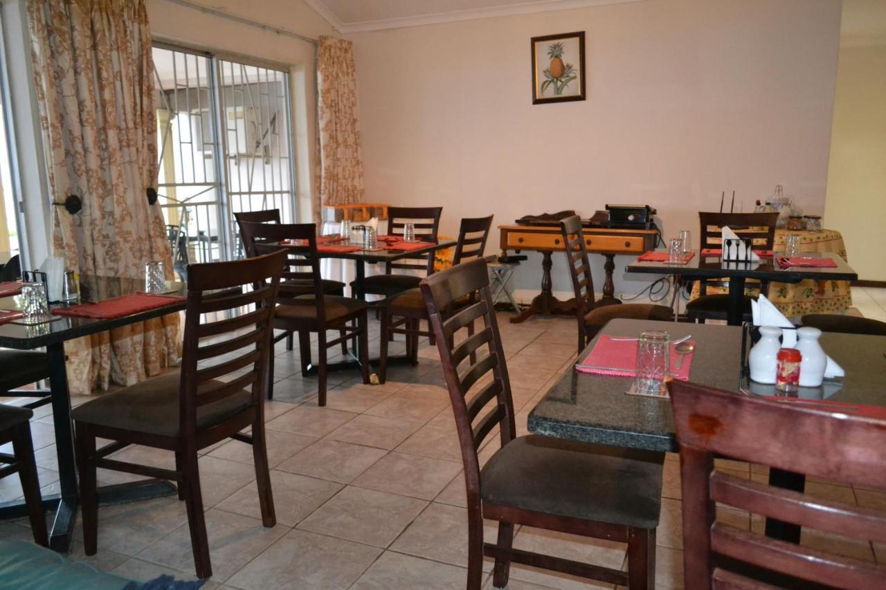 Kamogelo Guest House Pilanesberg Bagian luar foto