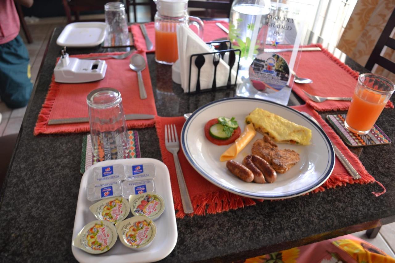 Kamogelo Guest House Pilanesberg Bagian luar foto