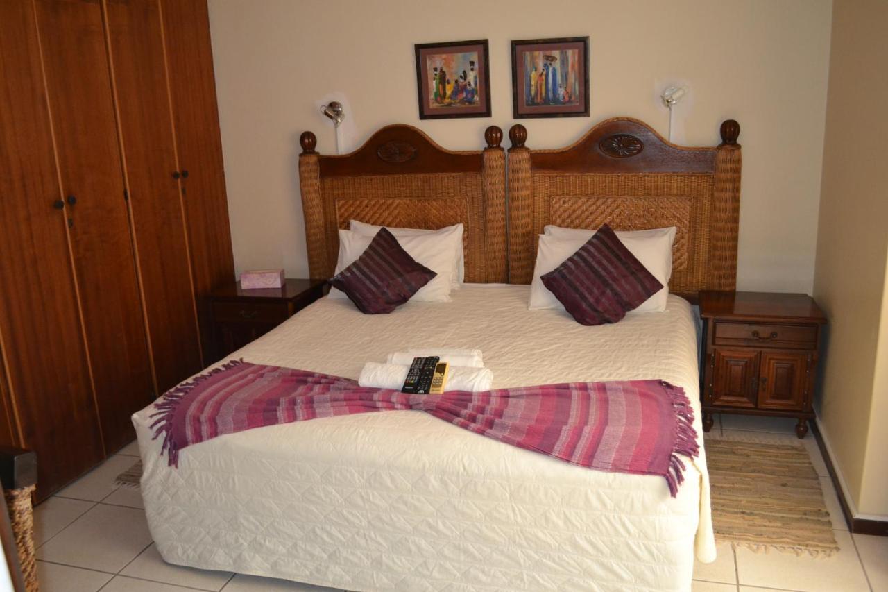 Kamogelo Guest House Pilanesberg Bagian luar foto