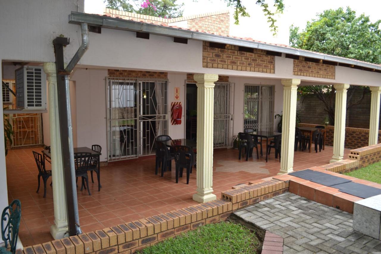 Kamogelo Guest House Pilanesberg Bagian luar foto